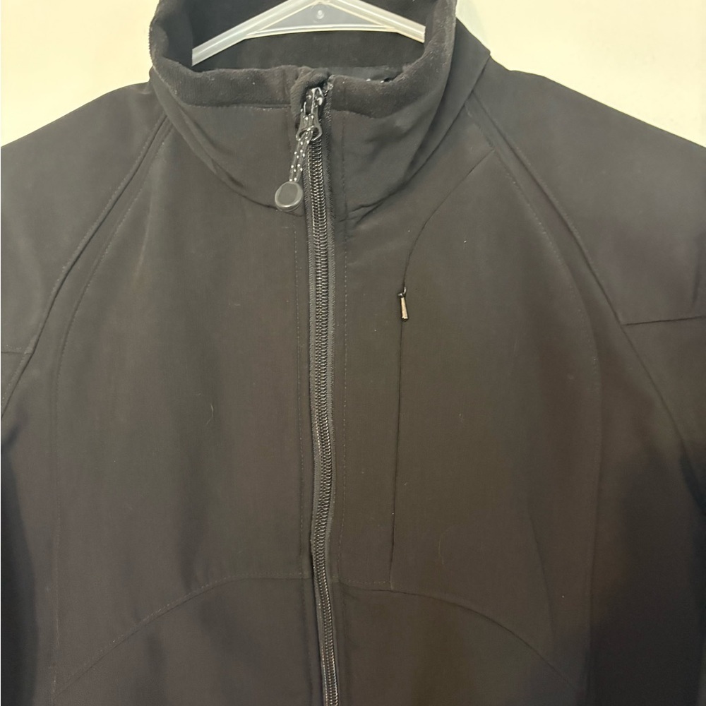 Black Diamond Women’s Black Softshell Water Resistant Jacket | Gorpcore |Outdoor - Picture 2 of 6